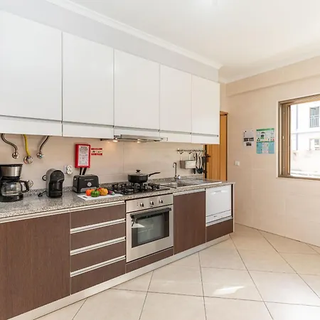 Nina-superb Town Centre Location Apartament *