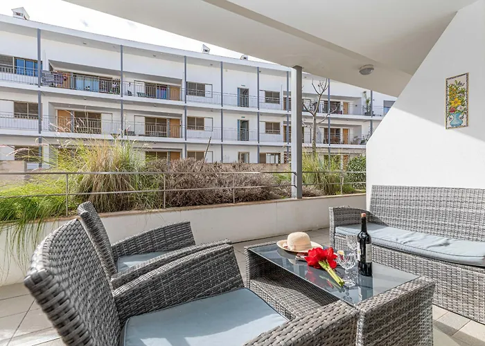Nina-superb Town Centre Location Tavira